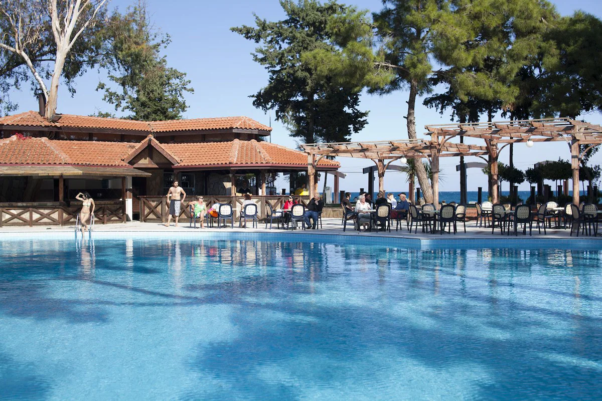 استخر هتل پالمت بیچ ریزورت آنتالیا